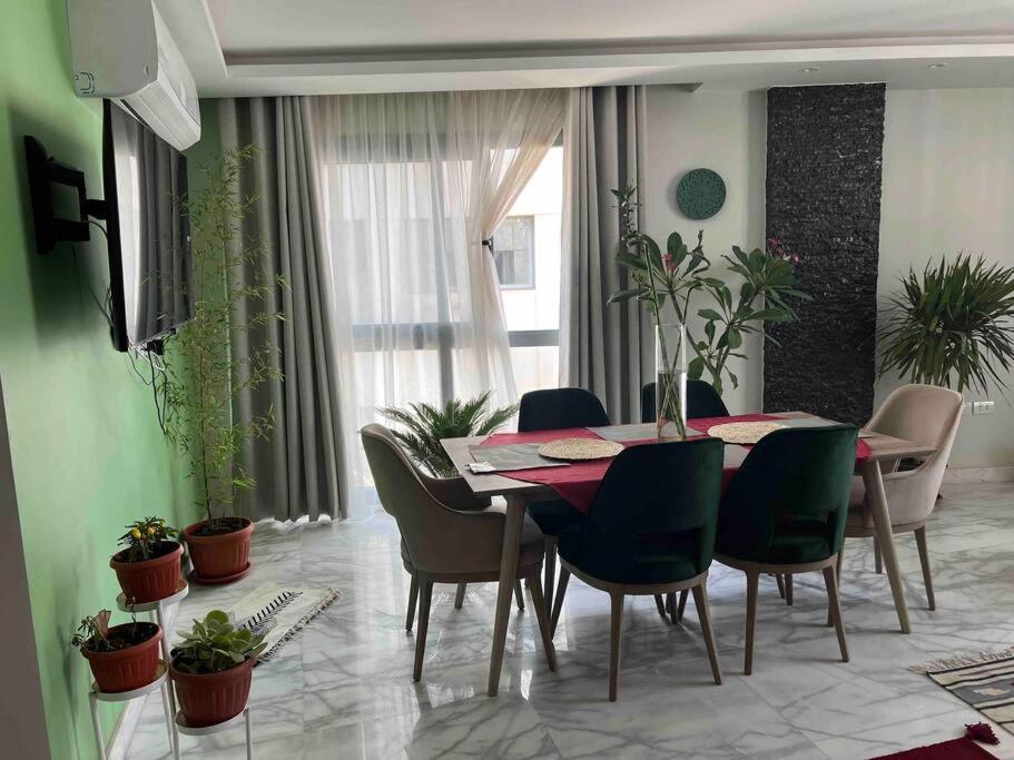Newly Refurbished Flat,Marble Floors.Central カイロ エクステリア 写真