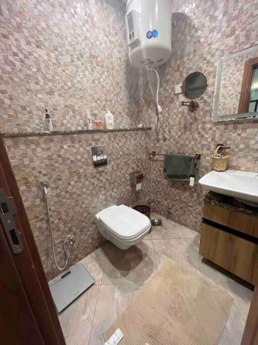 Newly Refurbished Flat,Marble Floors.Central カイロ エクステリア 写真